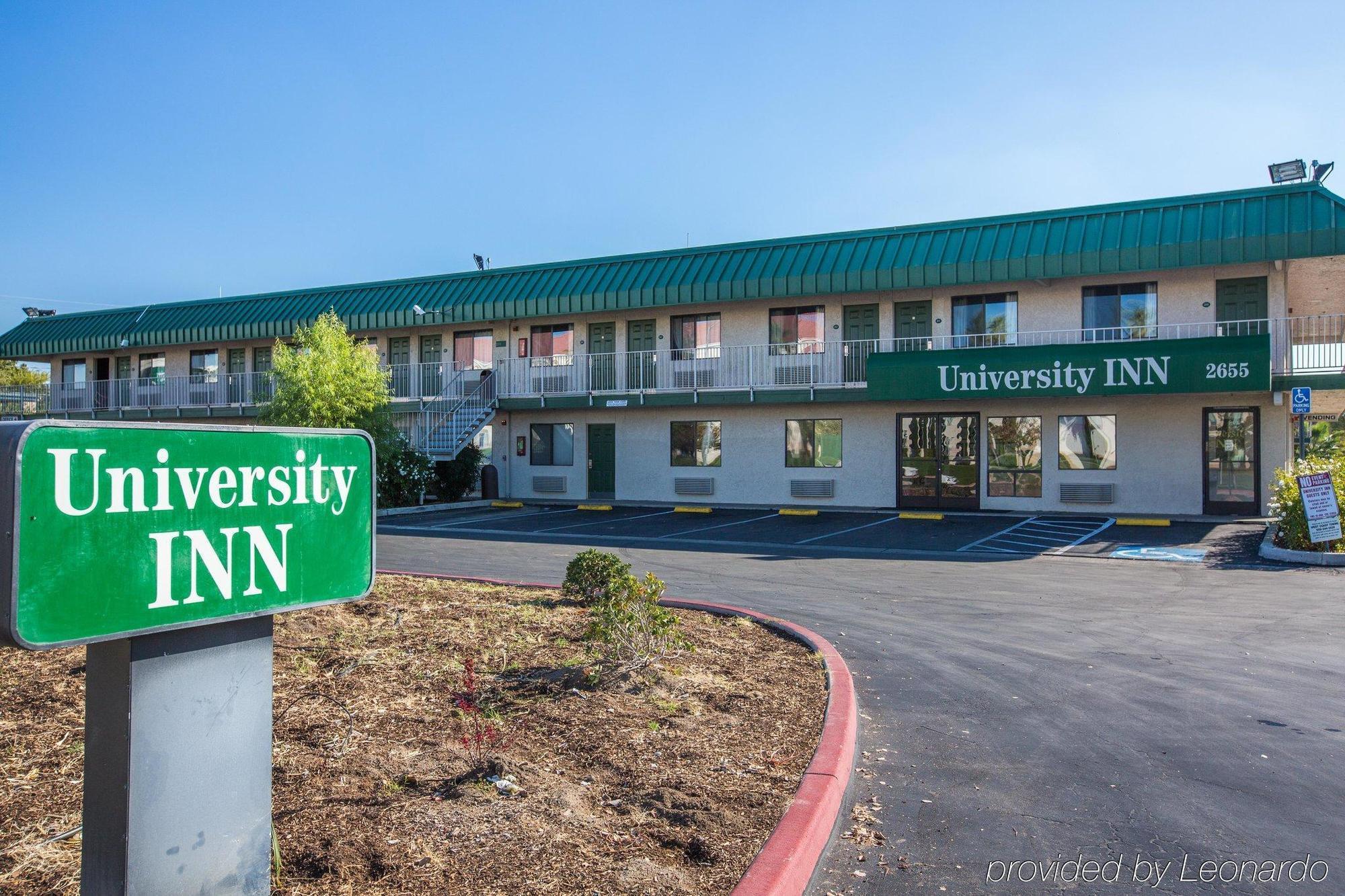 University Inn Fresno Exterior photo